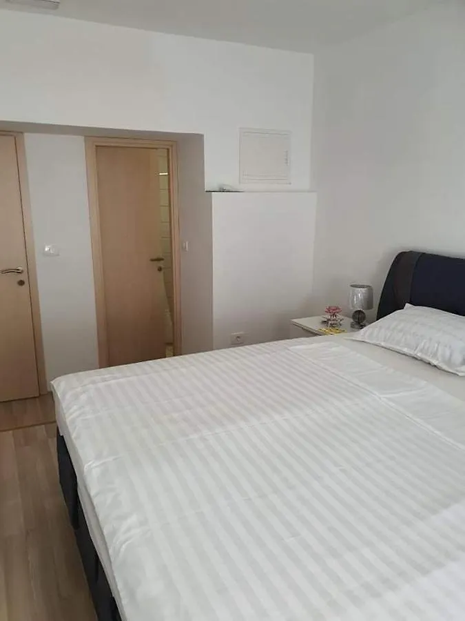 Appartamento Aldi 2 Pola Croazia